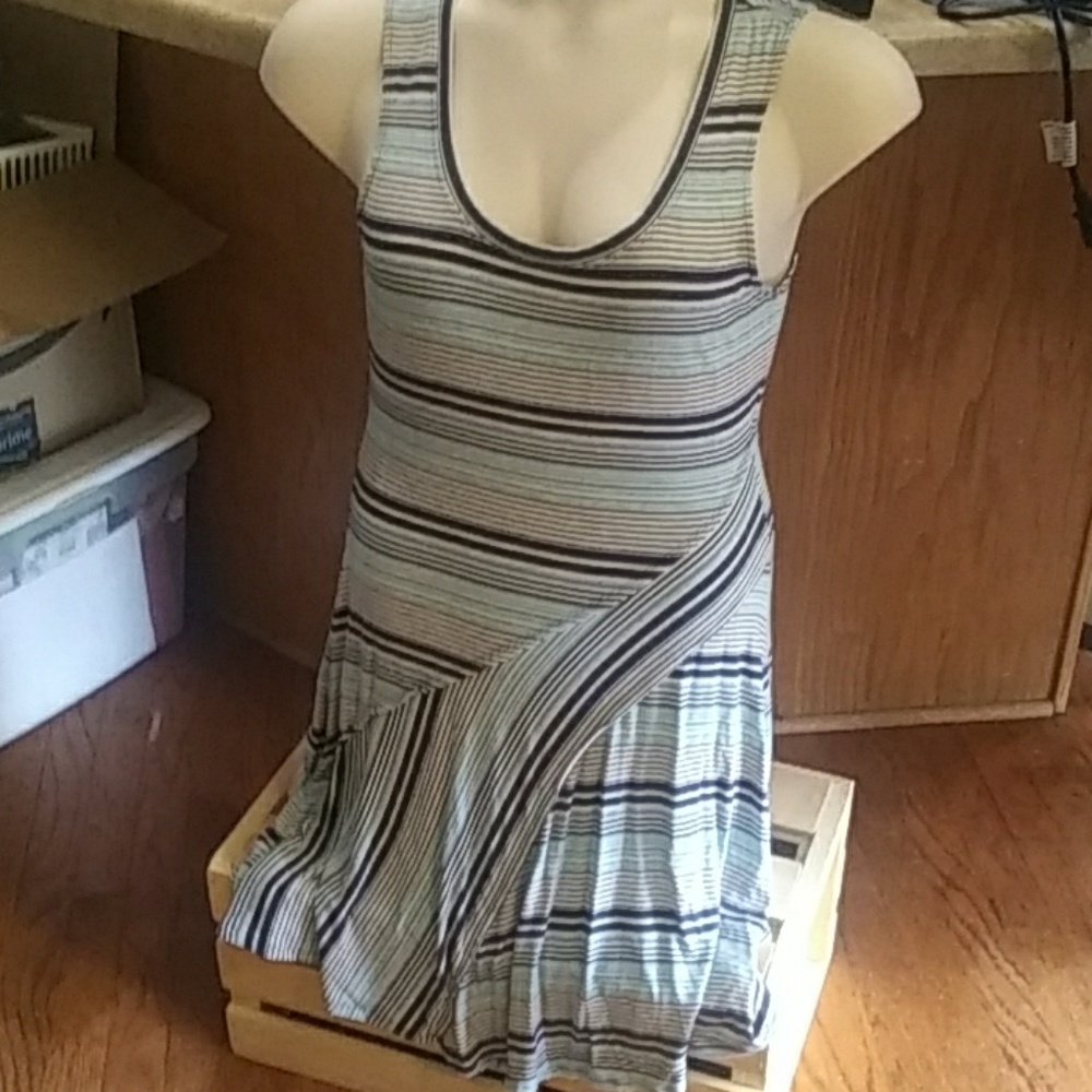 Max studio dress